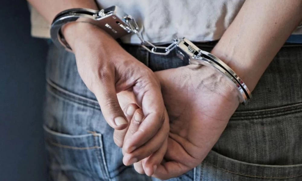 Λάρισα: Χειροπέδες σε καταζητούμενο Ιταλό μαφιόζο